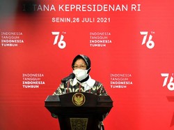 Risma Sebut Berkas Pengaduan Bansos Sehari Bisa Setinggi 1 Meter