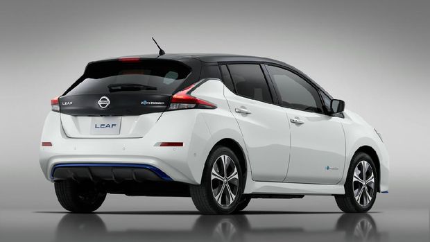 Mobil listrik Nissan Leaf.
