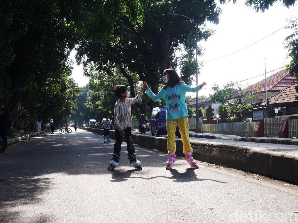 Geliat Warga Cimahi Berolahraga di Jalanan Geliat Warga Cimahi Berolahraga di Jalanan