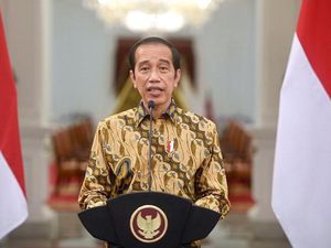 Jokowi Ingatkan ASN Tak Boleh Minta Dilayani dan Bergaya Kolonial Jokowi Ingatkan ASN Tak Boleh Minta Dilayani dan Bergaya Kolonial