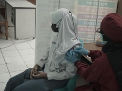 Pelajar SMA di Kulon Progo Mulai Divaksinasi COVID, Target 16 Ribu Siswa