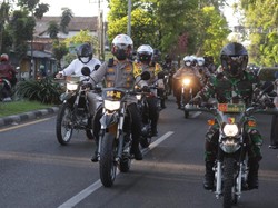 Forkopimda Jatim Patroli Cek Tempat Isolasi Terpadu Pakai Motor