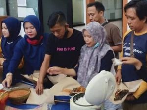 Aksi Babacakan Pejabat Dinas Pandeglang Berujung Permintaan Maaf