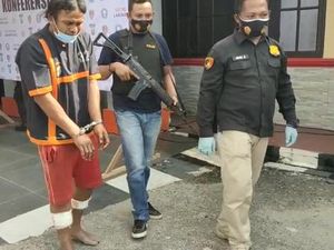 Sadis! Ketua MUI Labura Dibacok Hingga Berulang Kali Sadis! Ketua MUI Labura Dibacok Hingga Berulang Kali