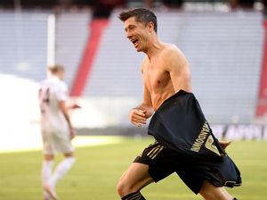 Lewandowski Dilirik Chelsea dan City, Bayern Bilang Begini