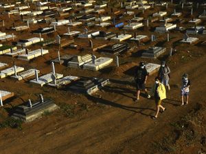 Fenomena Warga Sulsel Ziarah Makam Jelang Ramadan, Tradisi Lokal yang Terjaga