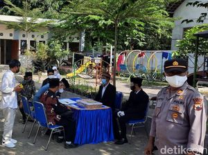 Kisah Pengantin di Klaten Terinfeksi Corona Terpaksa Nikah di Tempat Isolasi Kisah Pengantin di Klaten Terinfeksi Corona Terpaksa Nikah di Tempat Isolasi