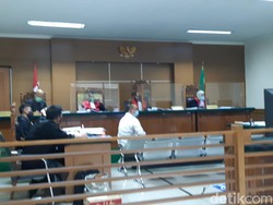 Kasus Masker, Pejabat Dinkes Banten Kompak Bersaksi Serba Tak Tahu