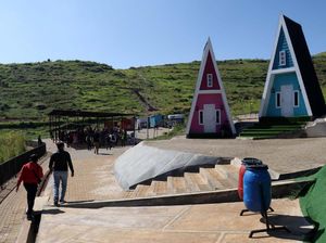 Wacana Wisata Jabar Dibuka, Sedikit Angin Sejuk untuk Pelaku Wisata Wacana Wisata Jabar Dibuka, Sedikit Angin Sejuk untuk Pelaku Wisata