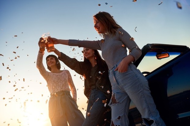 Alasan zodiak berelemen api terlihat menarik