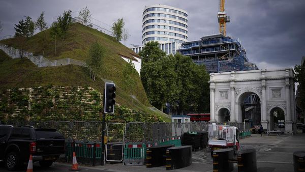 Tinggal Kenangan, Bukit Buatan Rp 40 M di London Resmi Ditutup