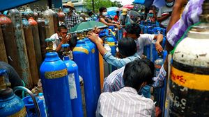 Corona Melonjak, Warga Myanmar Sibuk Berburu Oksigen
