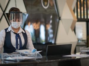 Ternyata Pegawai Hotel Perempuan Haram Mengecat Rambut Ternyata Pegawai Hotel Perempuan Haram Mengecat Rambut