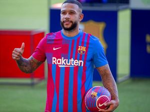 Video: Gol Cantik Memphis Depay untuk Barca