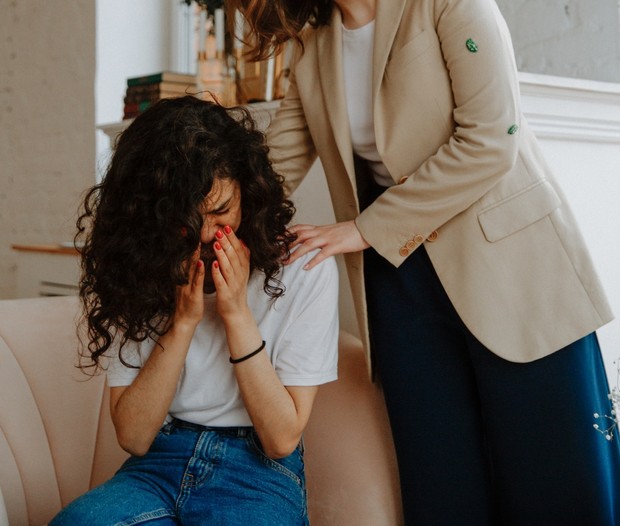 Menenangkan korban/Foto: Pexels.com/polina zimmerman pelecehan seksual