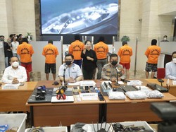 Polri Bongkar Praktik Pinjol Ilegal KSP Cinta Damai, 8 Pelaku Diamankan!