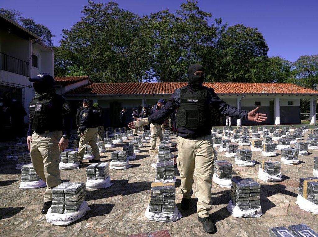 Rekor! Polisi Paraguay Berhasil Sita 3 Ton Kokain