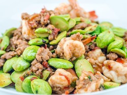 Resep Udang Pete Pedas Manis Buat Lauk Makan Siang