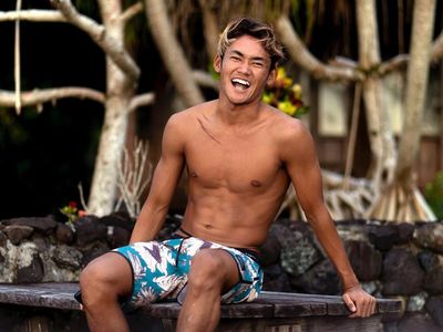 Ketampanan Surfer Anak Asuh Kakak Luna Maya Menarik Perhatian di Olimpiade 2020