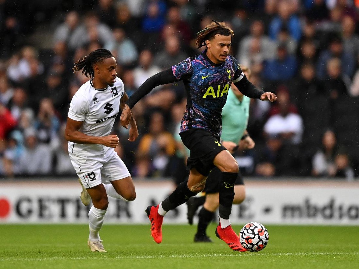 Tottenham menekuk MK Dons 3-1 di laga uji coba. (Foto: Shaun Botterill/Getty Images)