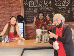 Alasan Ibu Ayu Ting Ting Bisa ke Bojonegoro saat PPKM: Vaksin-Bawa Anggota Polda