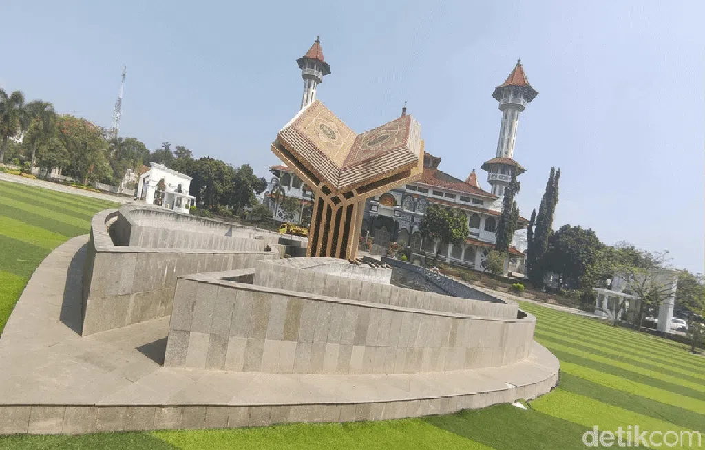 Potret Terkini Alun-alun Cianjur yang Ditutup 1,5 Tahun