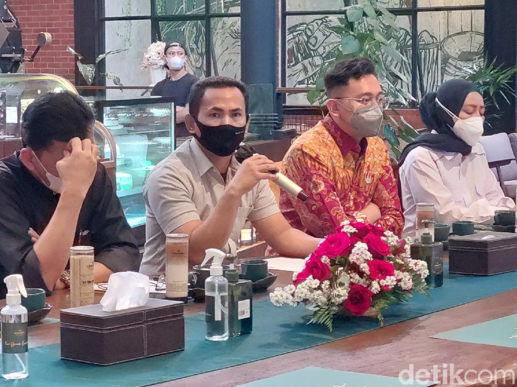 Ini Alasan Kafe-Restoran di Bandung Batal Kibarkan Bendera Putih Ini Alasan Kafe-Restoran di Bandung Batal Kibarkan Bendera Putih