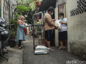 Bansos Beras 10 Kg Dibagikan Pemprov DKI Jakarta, Ini Infonya! Bansos Beras 10 Kg Dibagikan Pemprov DKI Jakarta, Ini Infonya!