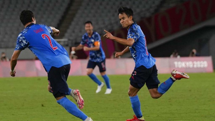 Takefusa Kubo bersinar di Olimpiade Tokyo 2020. Hal ini pun bikin pusing Real Madrid yang semula akan menjualnya.