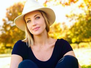 Aktris Hollywood Ini Mengaku Kecanduan Seks, Sadar Diri Sering Menggoda Pria