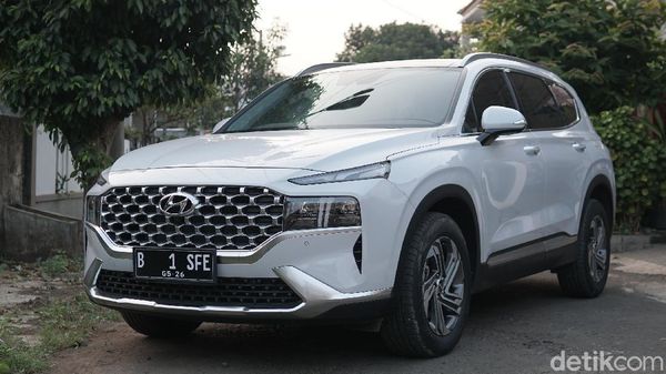 Hyundai Santa Fe, Siap Tantang Dominasi Fortuner-Pajero Sport