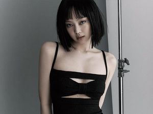 8 Potret Memesona Jennie BLACKPINK Serba Hitam, Kenakan Wig ala Nanno