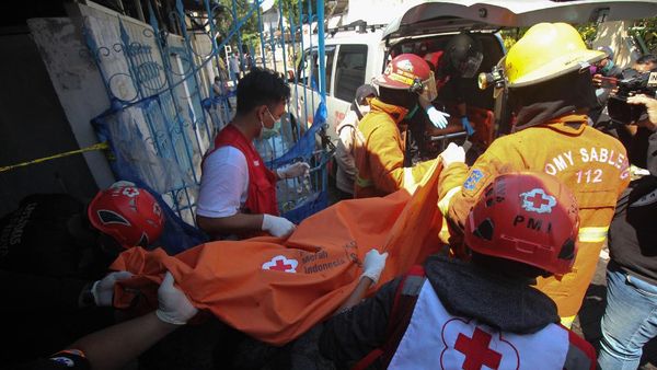 Kebakaran di Perumahan Dosen ITS Surabaya Tewaskan 1 Warga