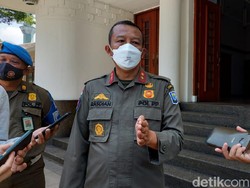 Makan Lebih dari 20 Menit, Sejumlah Warga Bandung Kena Tegur Satpol PP