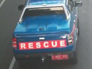 Detik-detik Mobil Rescue Dinsos di Makassar Tabrak Lari Pesepeda