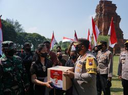 Pekerja Seni Mojokerto Kibarkan Bendera Merah Putih Meski Terpukul Pandemi Pekerja Seni Mojokerto Kibarkan Bendera Merah Putih Meski Terpukul Pandemi