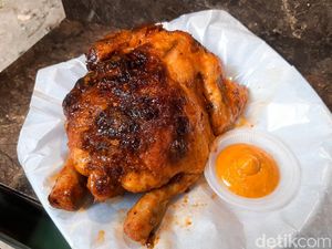 Rowstid Chikin: Gurih Juicy Ayam Panggang ala Amerika yang Dijual Pakai Bajaj Rowstid Chikin: Gurih Juicy Ayam Panggang ala Amerika yang Dijual Pakai Bajaj