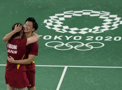Sejarah! Jepang Raih Medali Bulutangkis Ganda Campuran Olimpiade