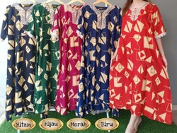 Kampus Ekspor Shopee Bawa Daster Batik Solo ke Pasar Luar Negeri