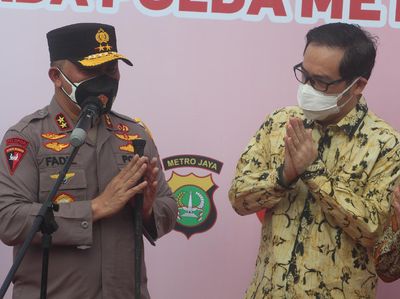 Donasi Bantuan Medis untuk Sektor Kritikal