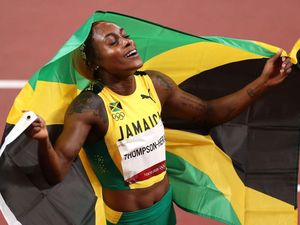 Unggah Kemenangan di Olimpiade, Medsos Atlet Peraih Medali Emas Ini Diblokir