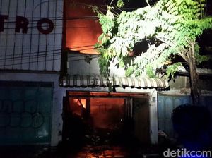 Gudang Pakan Ternak di Brebes Terbakar