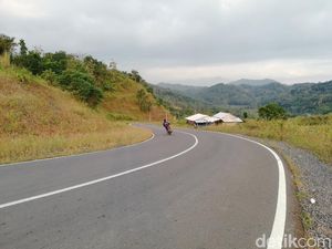 Suasana Sunyi Area Favorit Klub Motor Saat PPKM di Sumedang