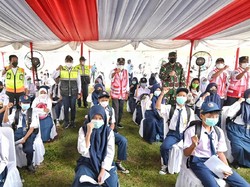 Kemenhub Targetkan 4.000 Penerima Vaksin COVID di Sekolah Transportasi