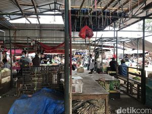 Ada Syarat Sudah Vaksin, Lokbin Kramat Jati Cenderung Sepi Pembeli Ada Syarat Sudah Vaksin, Lokbin Kramat Jati Cenderung Sepi Pembeli