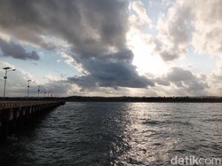 Wisata Pangandaran Ditutup, Begini Curhatan Logis Warga Lokal