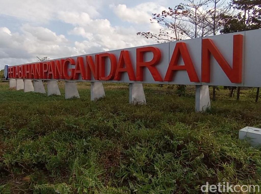 Asyiknya Mancing Mania di Pelabuhan Bojongsalawe Pangandaran Asyiknya Mancing Mania di Pelabuhan Bojongsalawe Pangandaran