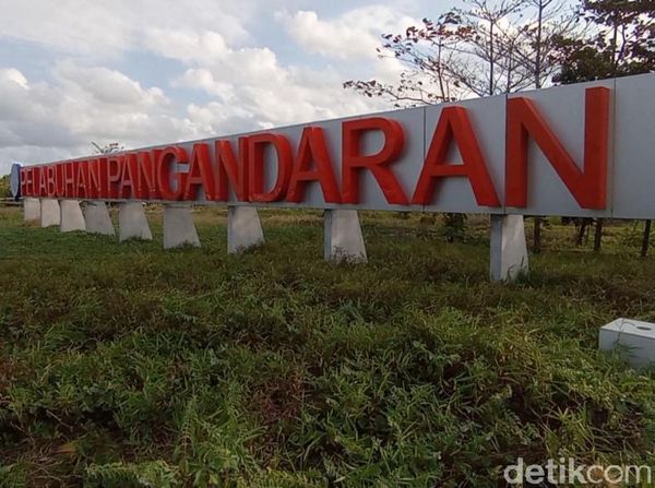 Asyiknya Mancing Mania di Pelabuhan Bojongsalawe Pangandaran