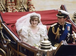 Potongan Kue Pengantin Pangeran Charles dan Putri Diana Ini Dilelang Rp 8,1 Juta