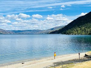 Berenang di Danau Air Tenang Belum Tentu Aman, Begini Kata Peneliti